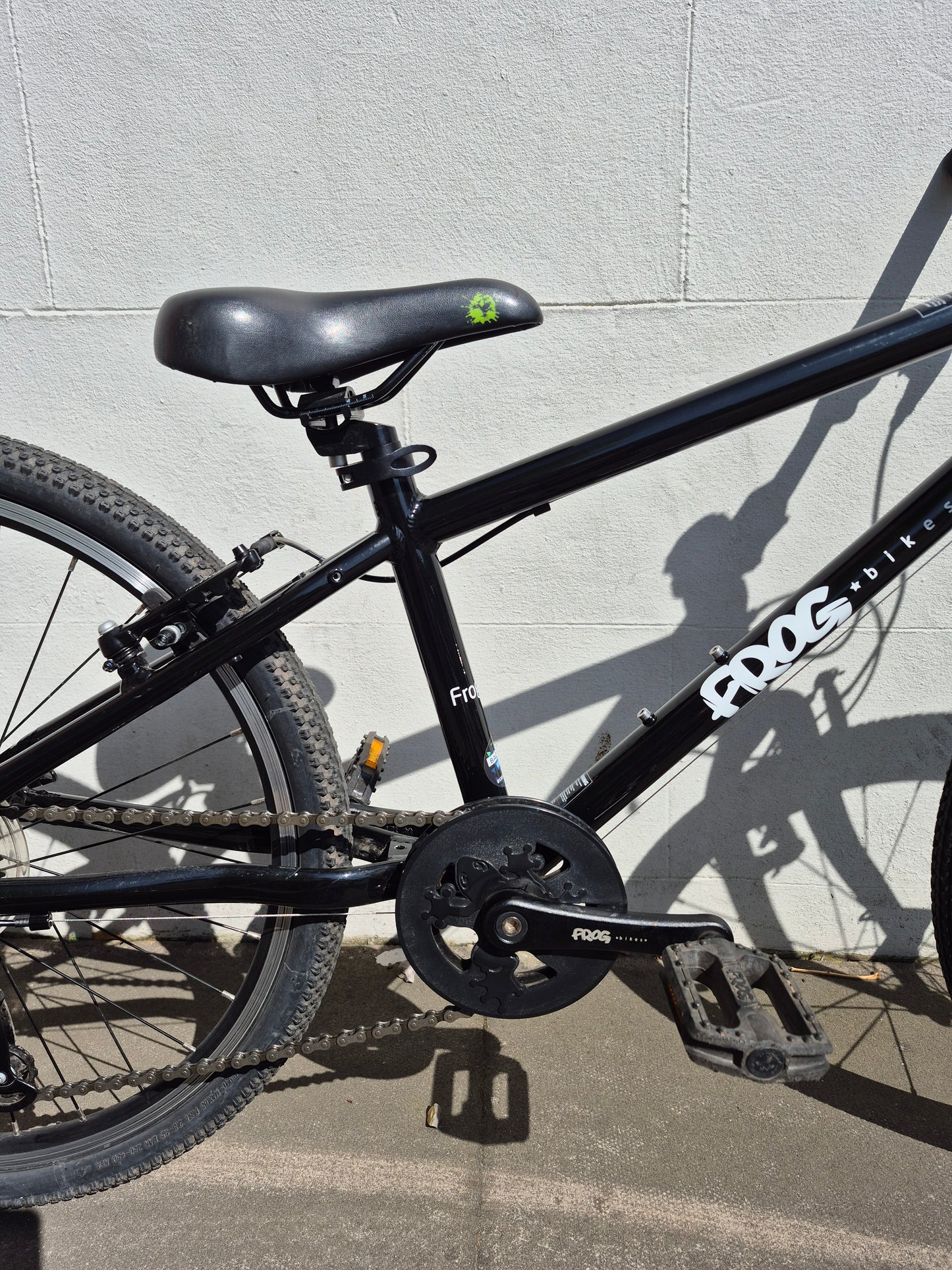 Used Frog 62 Black - 24" Wheel