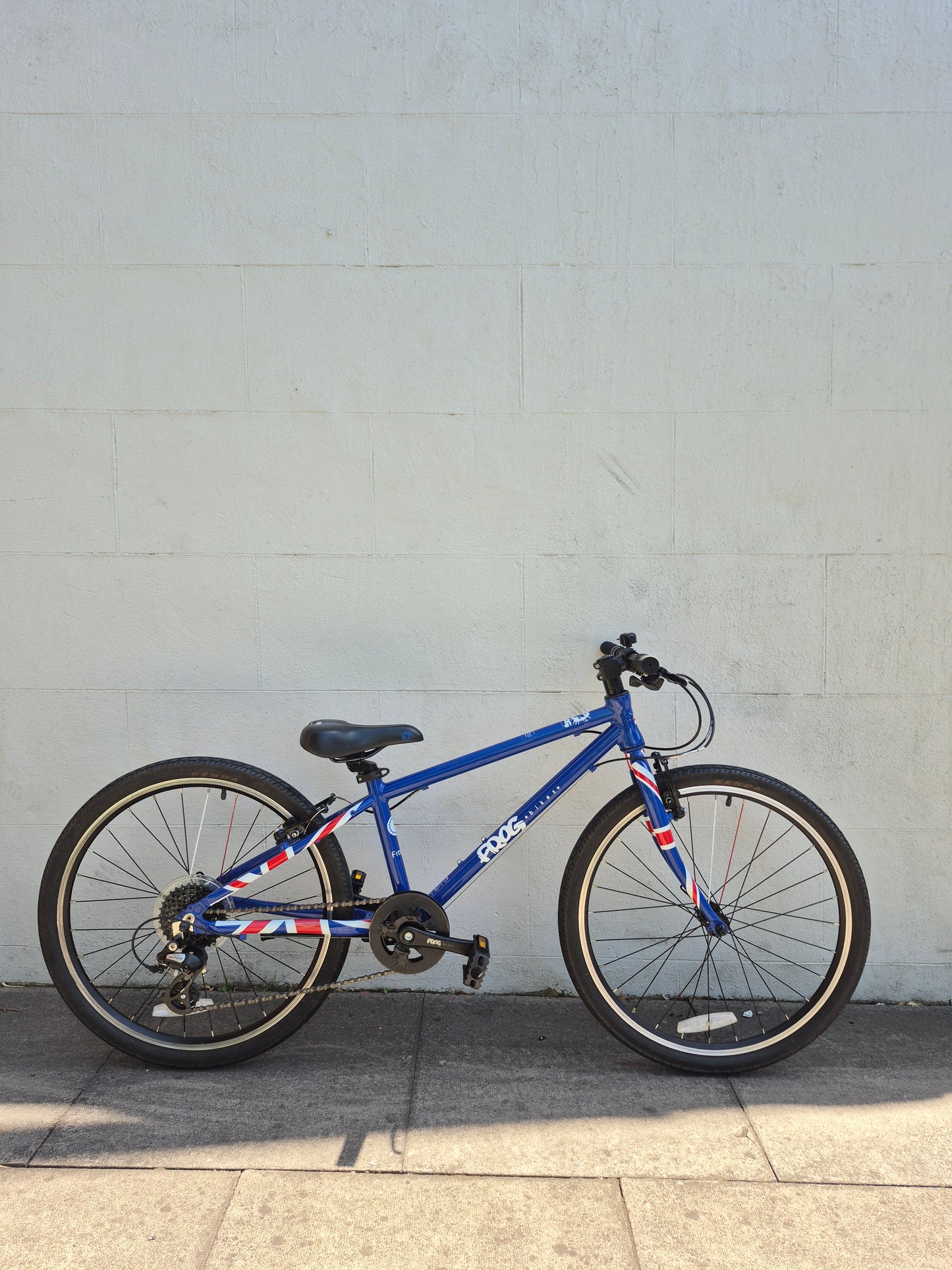 Used Frog 62 Union Jack Blue - 24" Wheel