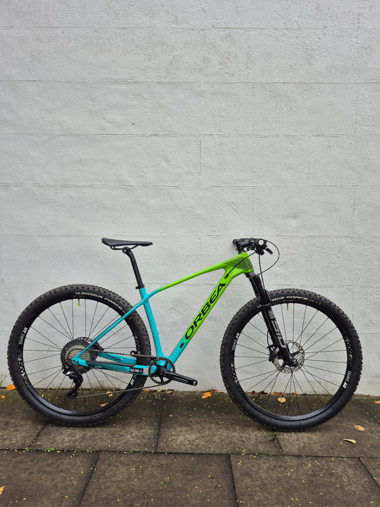 Used ORBEA Alma Carbon 29er Medium - Green Gloss