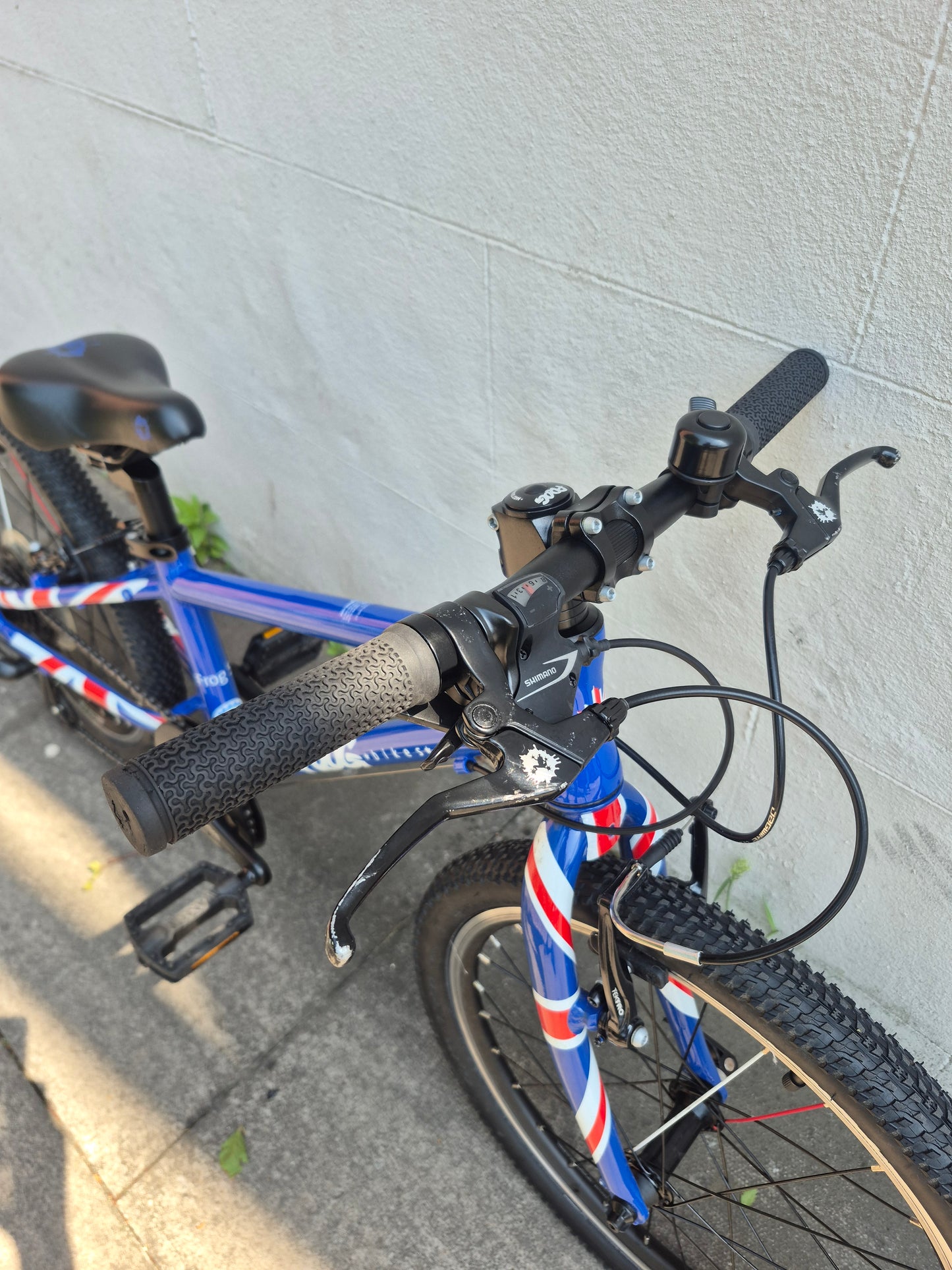Used Frog 52 Union Jack Blue - 20" Wheel