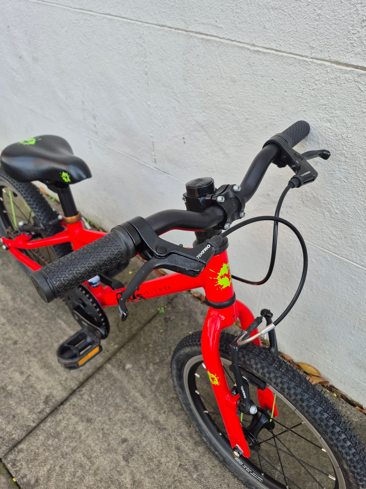 Used Frog 44 Red - 16" Wheel