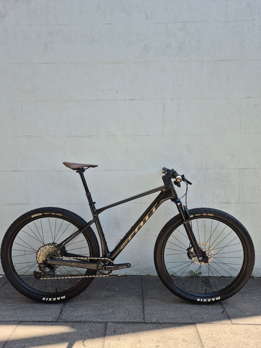 Used Scott Scale 925 with Upgrades - Large 29