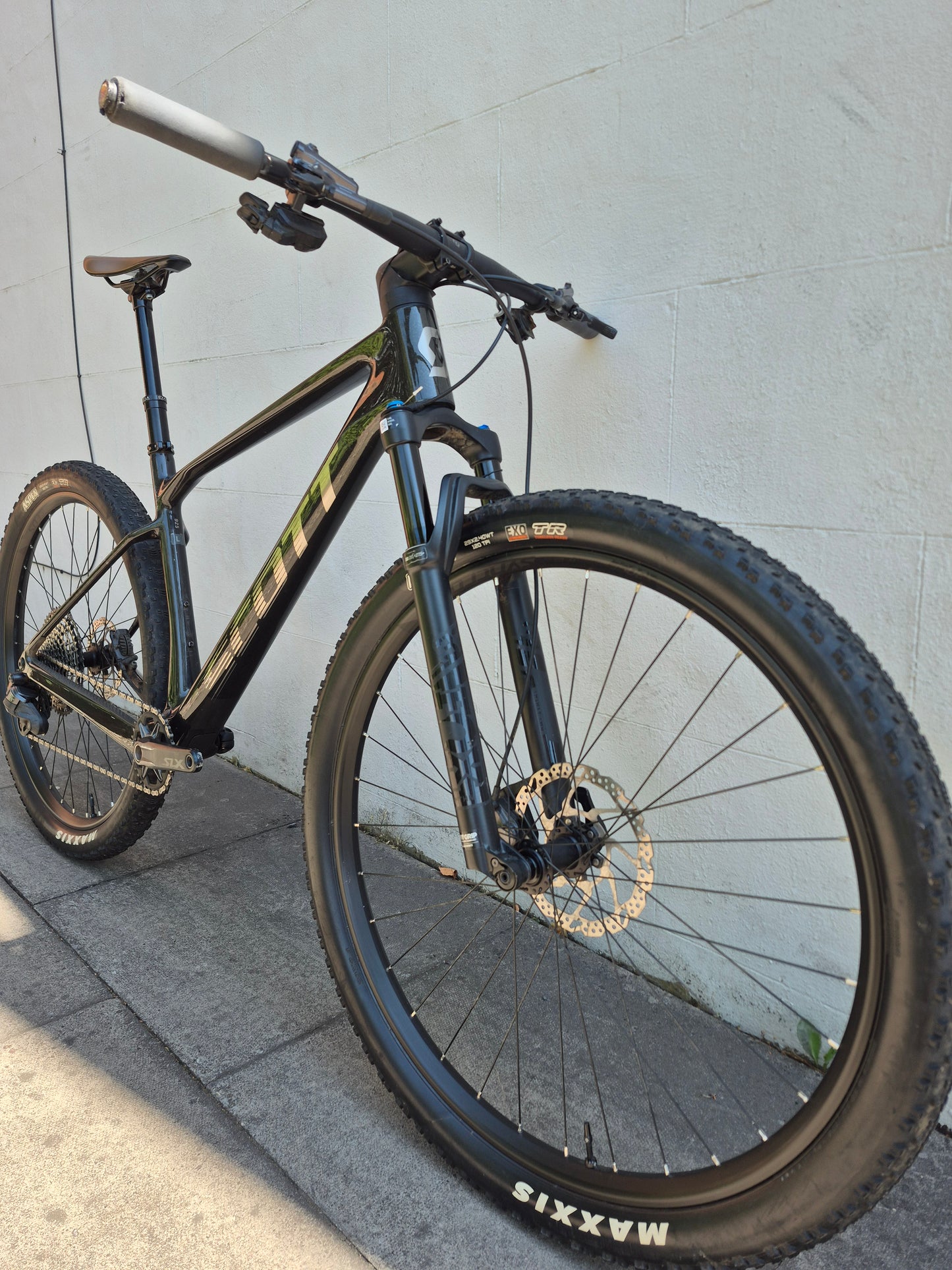 Used Scott Scale 925 with Upgrades - Large 29